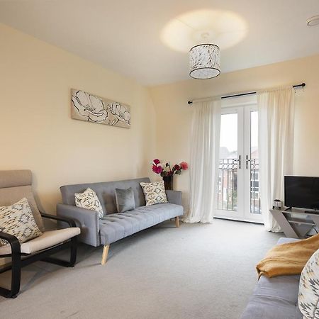Inaras Place Aylesbury  Extérieur photo