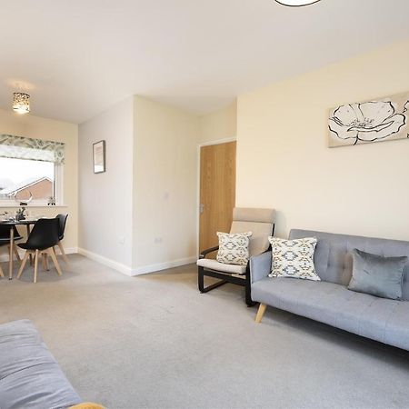 Inaras Place Aylesbury  Extérieur photo