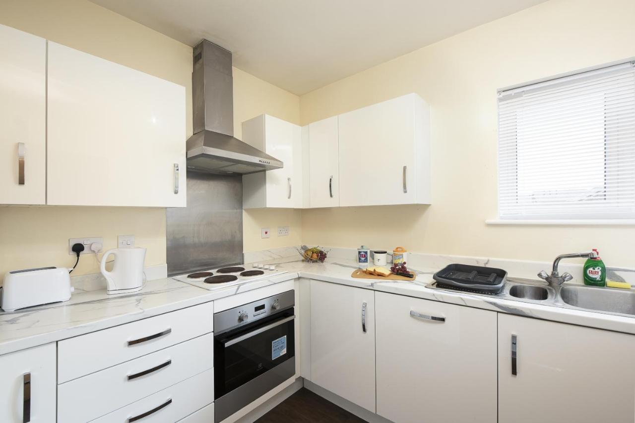 Inaras Place Aylesbury  Extérieur photo