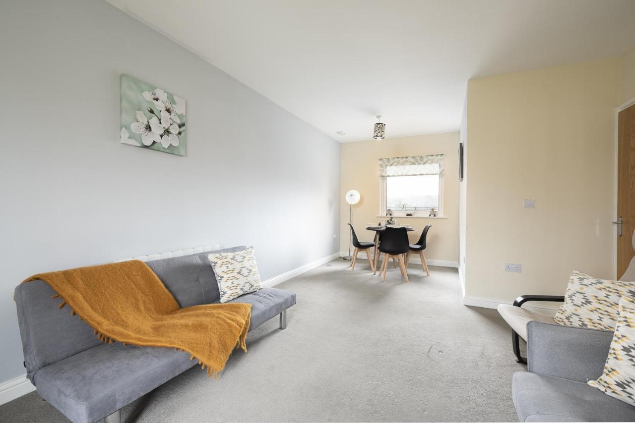 Inaras Place Aylesbury  Extérieur photo